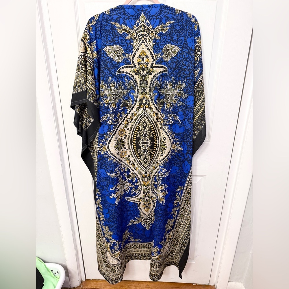 Blue and Gold Paisley Kaftan - Picture 2 of 3